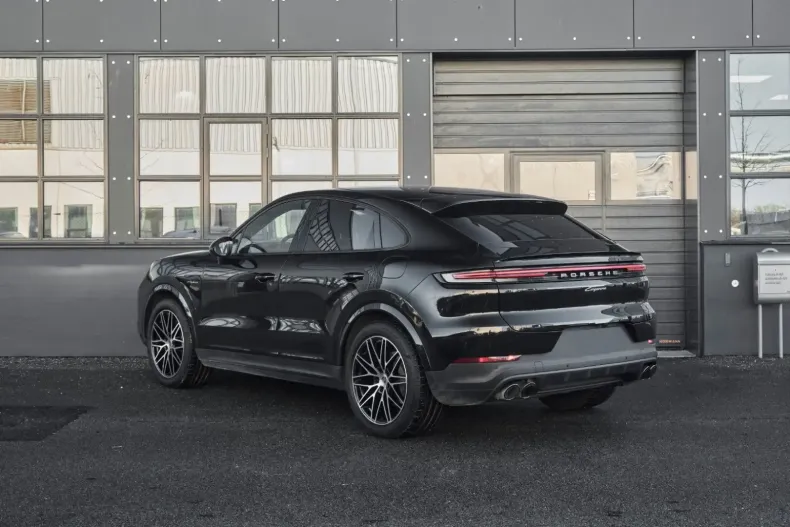 Porsche Cayenne din 2024 cu 27.000 km - oferta POR156825 - foto 3