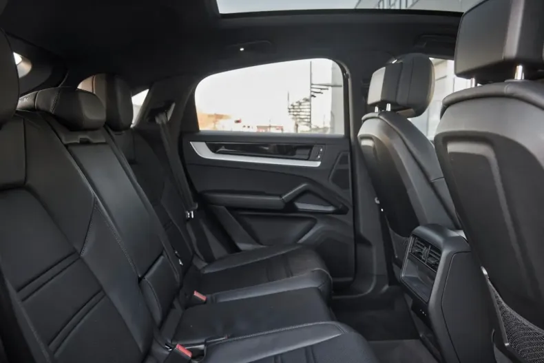 Porsche Cayenne din 2024 cu 27.000 km - oferta POR156825 - foto 17