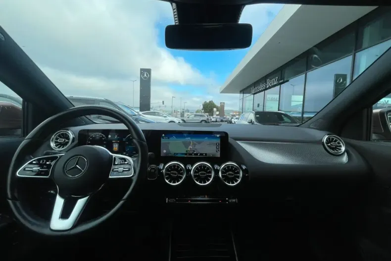 Mercedes-Benz EQA din 2021 cu 55.200 km - oferta MER156826 - foto 7