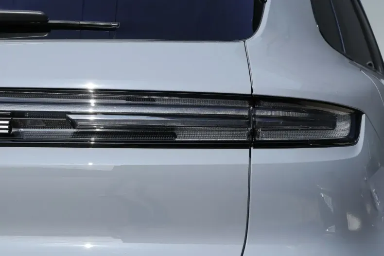 Porsche Cayenne din 2024 cu 25.600 km - oferta POR156827 - foto 13