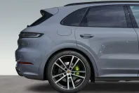 Porsche Cayenne din 2024 cu 25.600 km - oferta POR156827 - foto 30