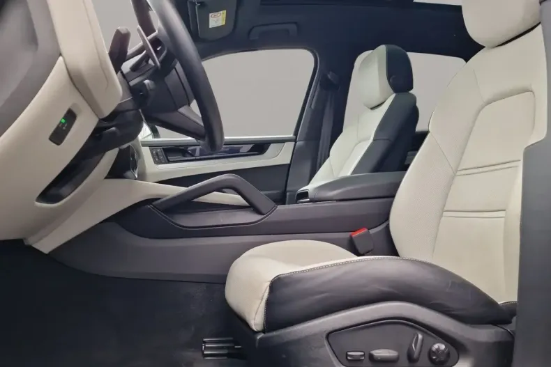 Porsche Cayenne din 2024 cu 30.900 km - oferta POR156830 - foto 6