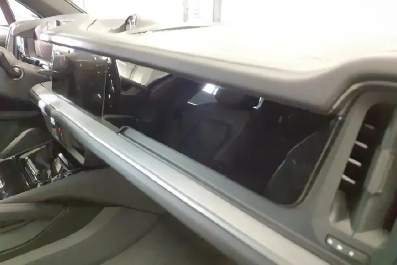 Porsche Cayenne din 2024 cu 15.100 km - oferta POR156834 - foto 6