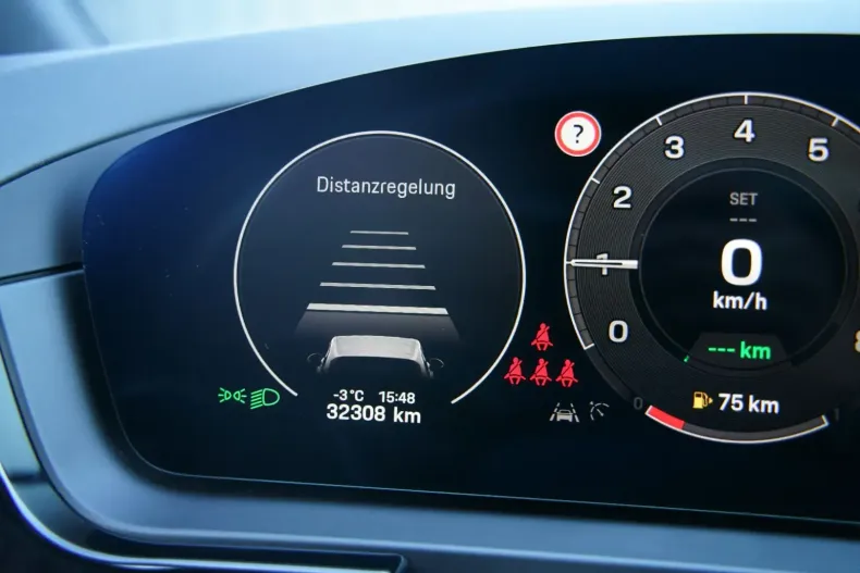 Porsche Cayenne din 2024 cu 31.999 km - oferta POR156836 - foto 20