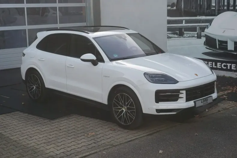 Porsche Cayenne din 2024 cu 19.999 km - oferta POR156837 - foto 1