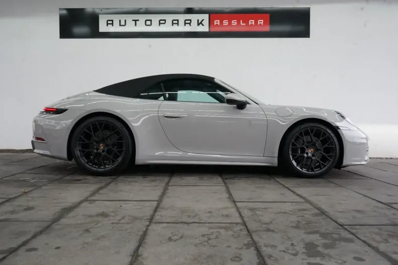 Porsche 992 din 2025 cu 8.100 km - oferta POR156838 - foto 2