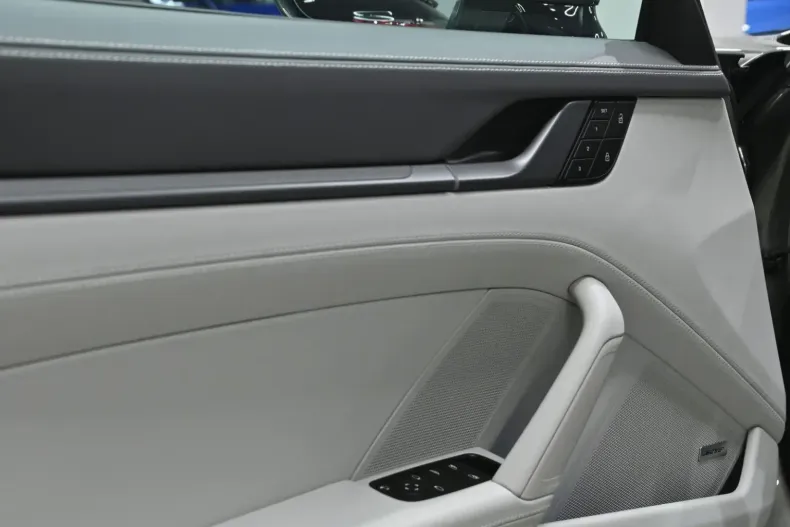 Porsche 992 din 2023 cu 18.813 km - oferta POR156844 - foto 17