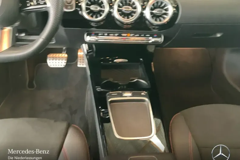 Mercedes-Benz A 220 din 2024 cu 16.387 km - oferta MER156857 - foto 12