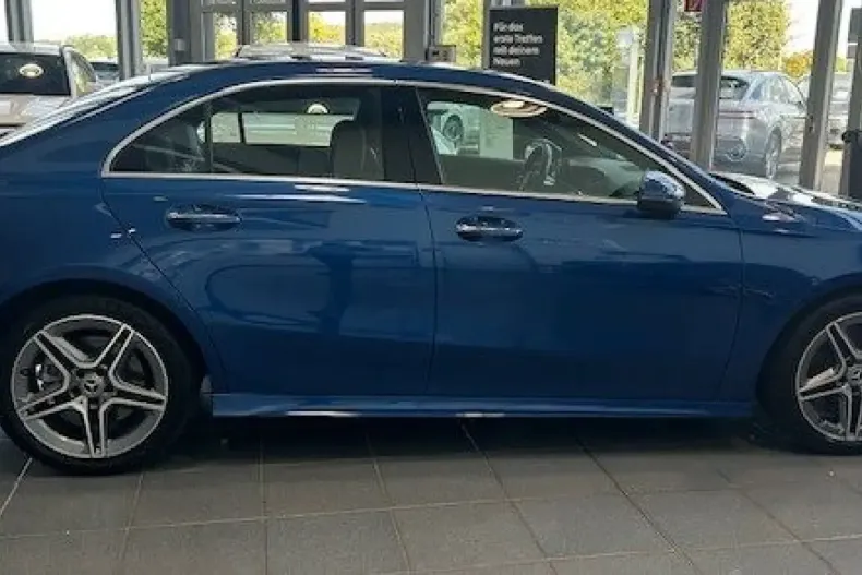 Mercedes-Benz A 250 din 2024 cu 9.932 km - oferta MER156859 - foto 3