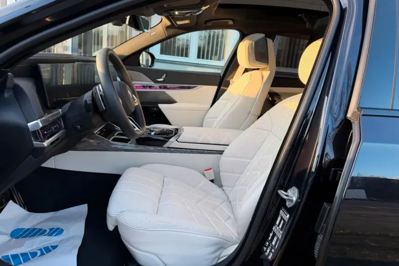 BMW 740 din 2024 cu 15.856 km - oferta BMW156871 - foto 15