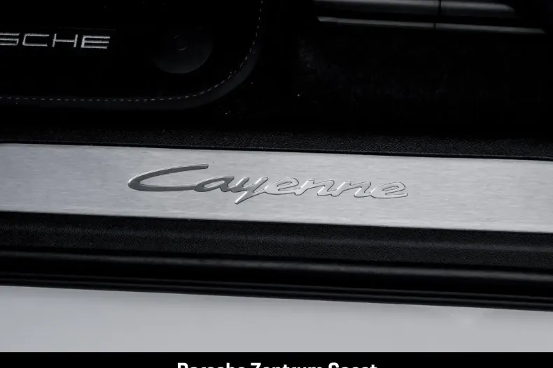 Porsche Cayenne din 2023 cu 12.900 km - oferta POR156873 - foto 25