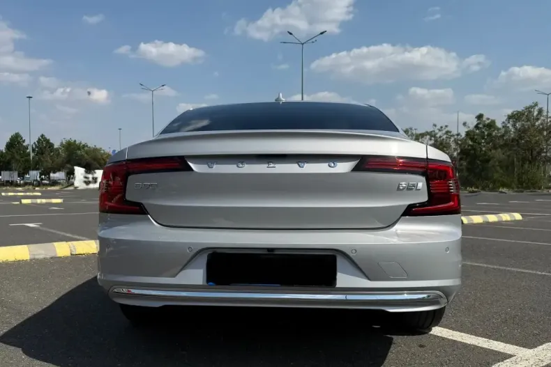 Volvo S90 din 2025 cu 12.250 km - oferta VOL156874 - foto 6