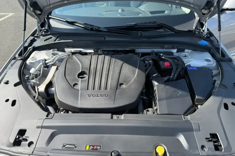 Volvo S90 din 2025 cu 12.250 km - oferta VOL156874 - foto 11