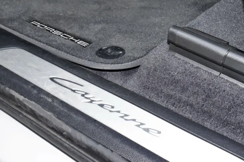 Porsche Cayenne din 2023 cu 21.950 km - oferta POR156876 - foto 21