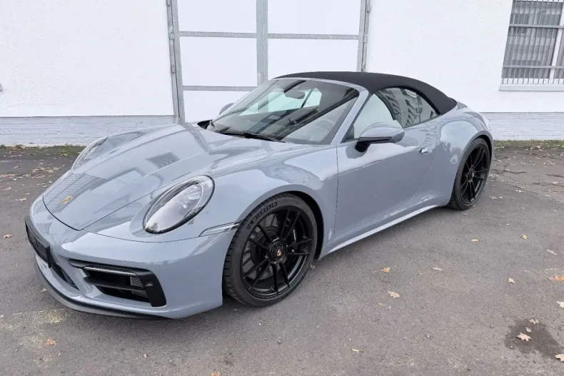 Porsche 992 din 2024 cu 6.090 km - oferta POR156877 - foto 1