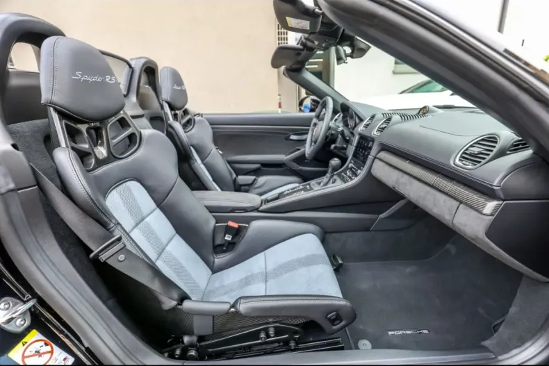 Porsche Boxster din 2024 cu 9.780 km - oferta POR156880 - foto 12