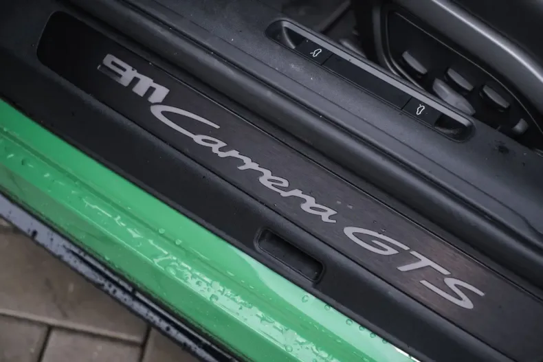 Porsche 992 din 2022 cu 12.700 km - oferta POR156886 - foto 9