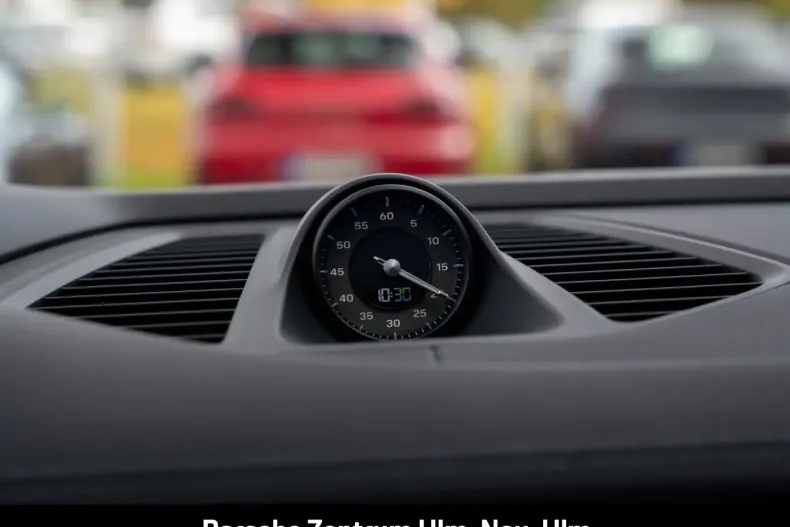 Porsche Macan din 2024 cu 1.350 km - oferta POR156893 - foto 34