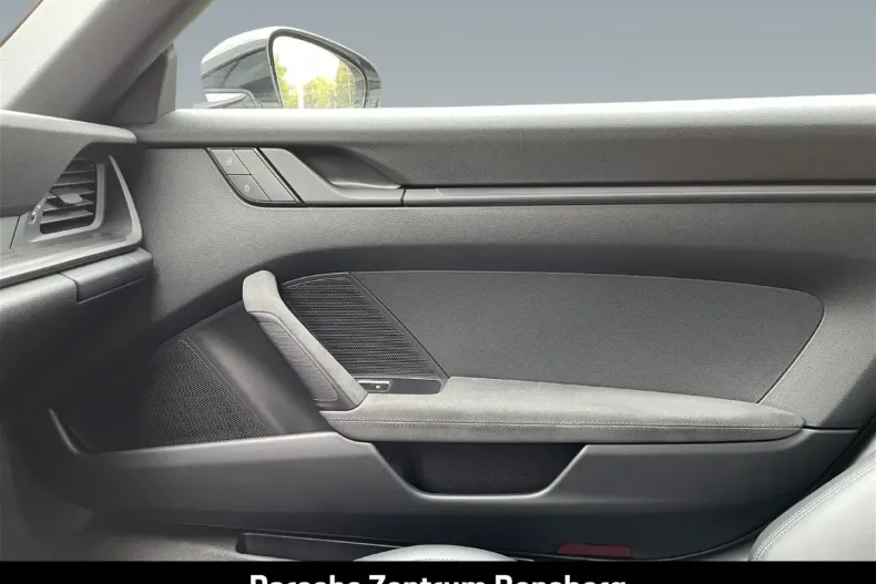 Porsche 992 din 2022 cu 17.600 km - oferta POR156903 - foto 23