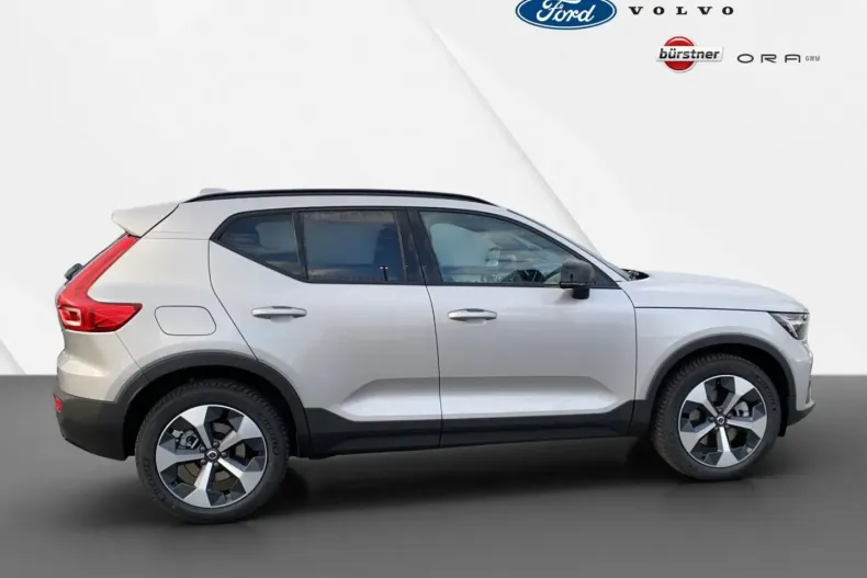 Volvo XC40 din 2024 cu 12.200 km - oferta VOL156912 - foto 4