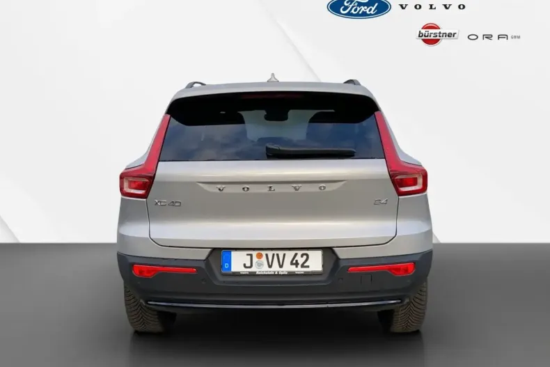 Volvo XC40 din 2024 cu 12.200 km - oferta VOL156912 - foto 6
