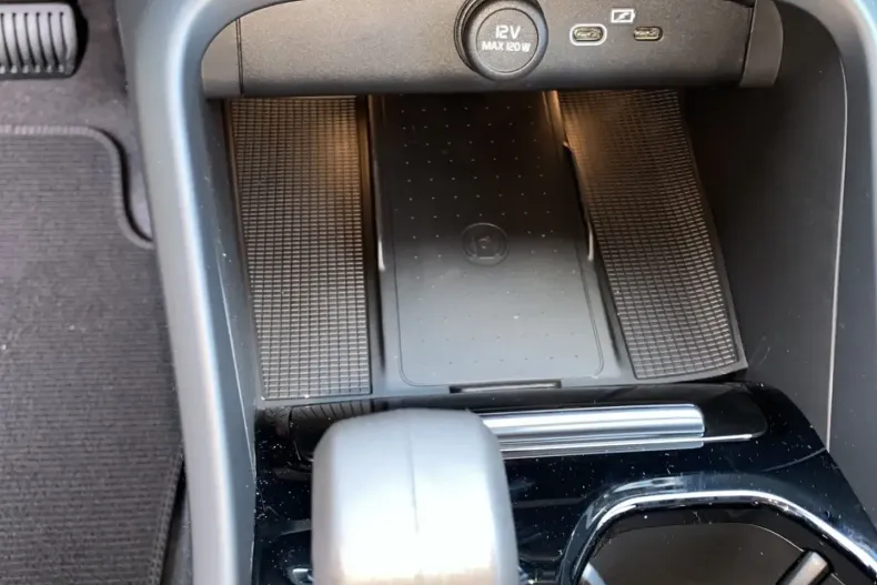 Volvo XC40 din 2024 cu 12.200 km - oferta VOL156912 - foto 15