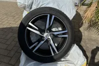 Volvo XC40 din 2024 cu 13.107 km - oferta VOL156913 - foto 19