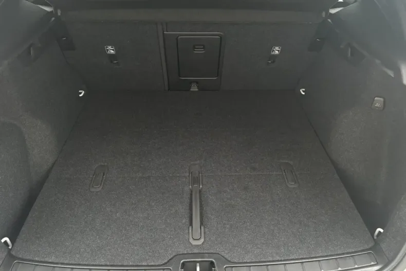 Volvo XC40 din 2024 cu 16.818 km - oferta VOL156914 - foto 6