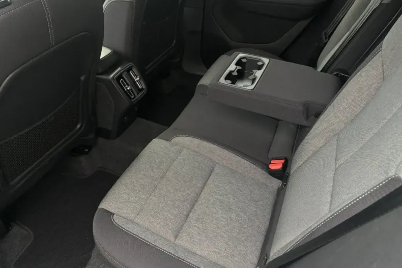 Volvo XC40 din 2024 cu 16.818 km - oferta VOL156914 - foto 12