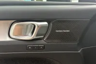 Volvo XC40 din 2024 cu 16.818 km - oferta VOL156914 - foto 13