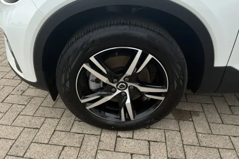 Volvo XC40 din 2024 cu 16.818 km - oferta VOL156914 - foto 19