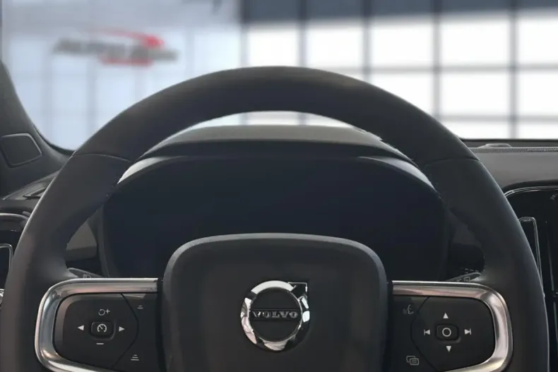 Volvo XC40 din 2024 cu 15.000 km - oferta VOL156916 - foto 11
