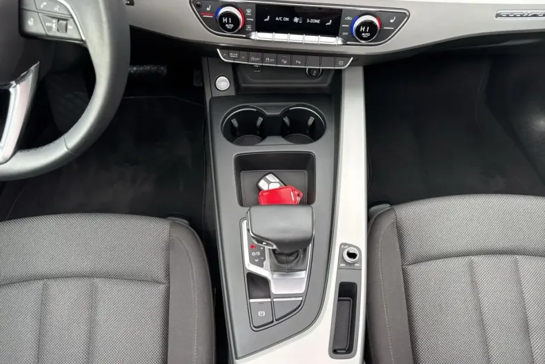 Audi A4 din 2022 cu 68.911 km - oferta AUD156917 - foto 25