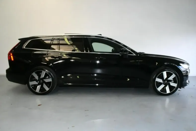 Volvo V60 din 2025 cu 27.500 km - oferta VOL156923 - foto 5