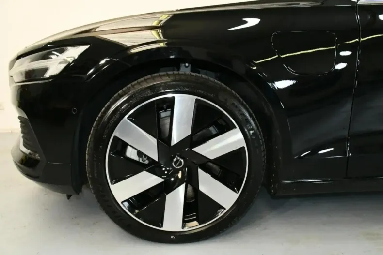 Volvo V60 din 2025 cu 27.500 km - oferta VOL156923 - foto 11