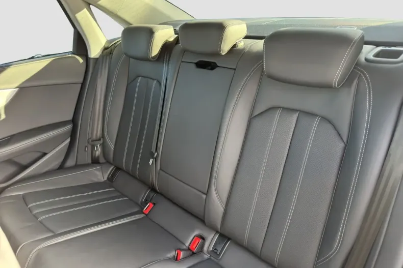 Audi A4 din 2024 cu 42.400 km - oferta AUD156931 - foto 8