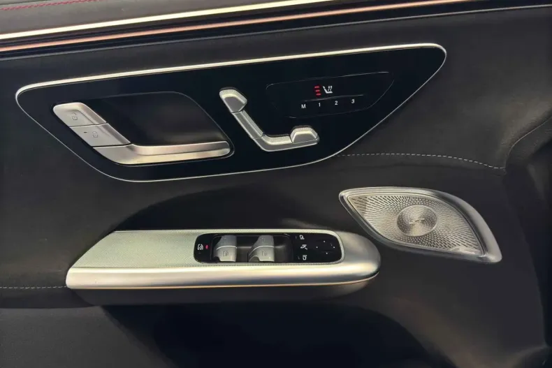 Mercedes-Benz EQE SUV din 2024 cu 15.372 km - oferta MER156934 - foto 6