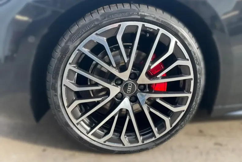 Audi A5 din 2025 cu 15 km - oferta AUD156936 - foto 4