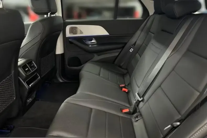 Mercedes-Benz GLE 450 din 2024 cu 12.300 km - oferta MER156937 - foto 10