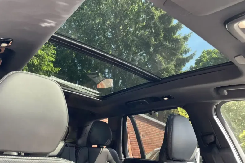 Volvo XC90 din 2024 cu 23.640 km - oferta VOL156940 - foto 12