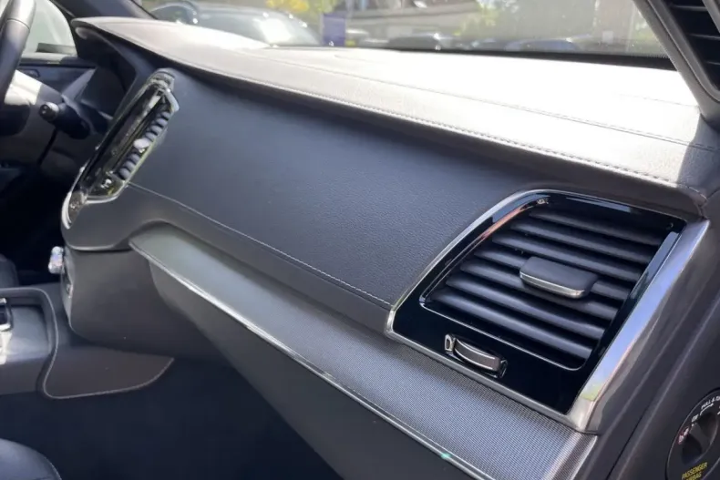 Volvo XC90 din 2024 cu 23.640 km - oferta VOL156940 - foto 21