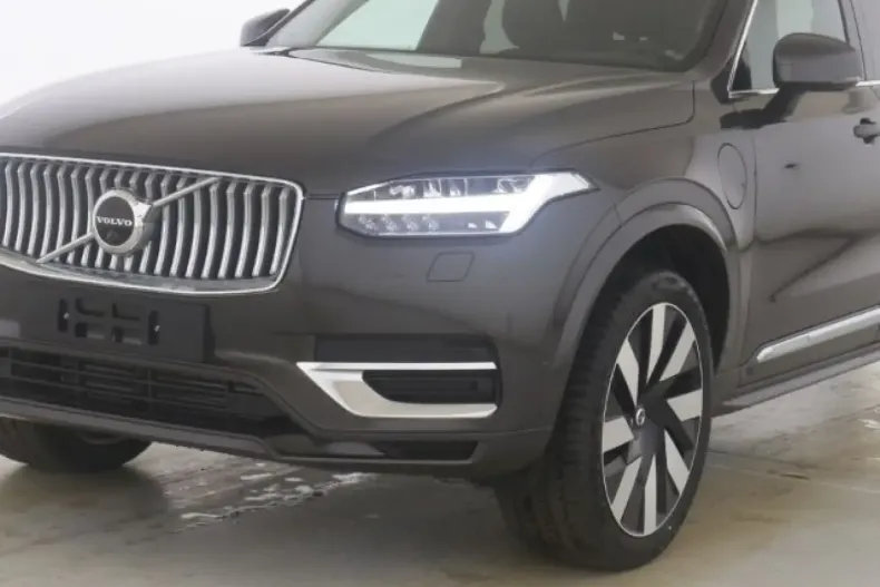 Volvo XC90 din 2024 cu 26.737 km - oferta VOL156941 - foto 1