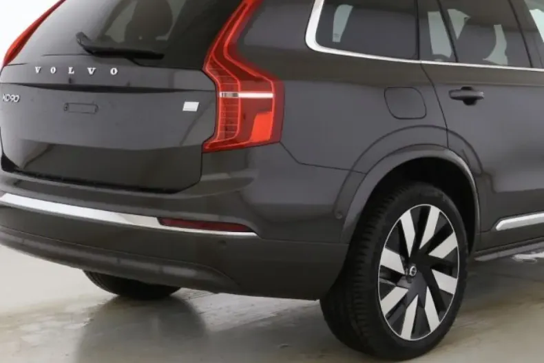 Volvo XC90 din 2024 cu 26.737 km - oferta VOL156941 - foto 8