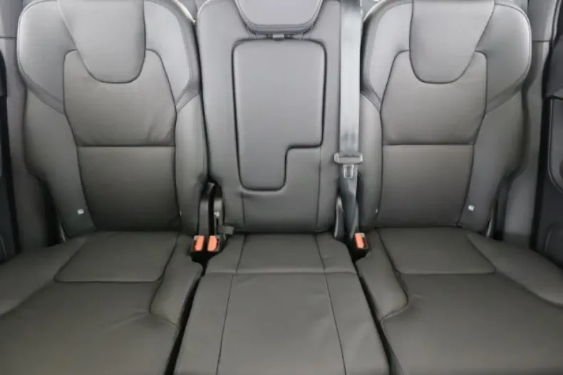 Volvo XC90 din 2024 cu 26.737 km - oferta VOL156941 - foto 10