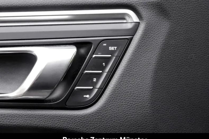 Porsche Macan din 2024 cu 4.150 km - oferta POR156944 - foto 16