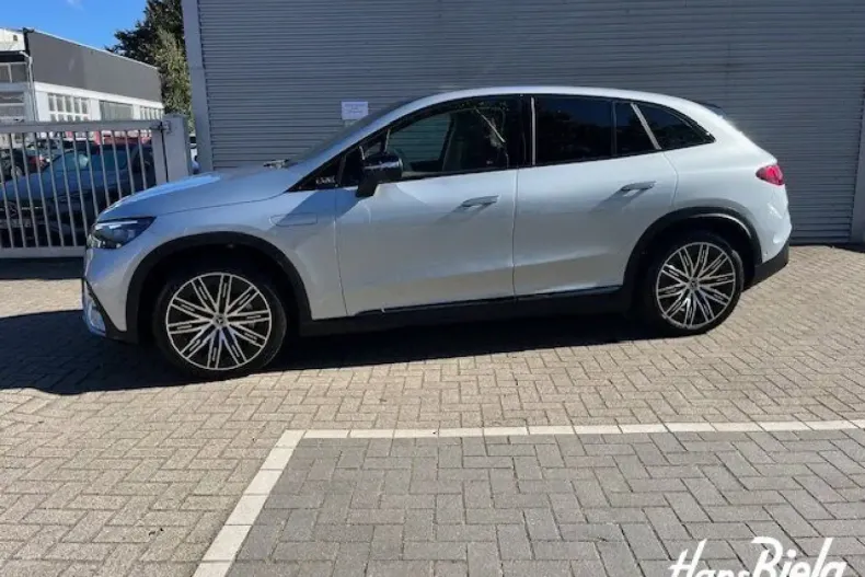 Mercedes-Benz EQE SUV din 2023 cu 4.027 km - oferta MER156948 - foto 3