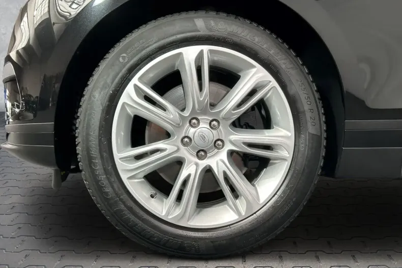 Land Rover Range Rover Velar din 2022 cu 25.600 km - oferta LAN156949 - foto 9