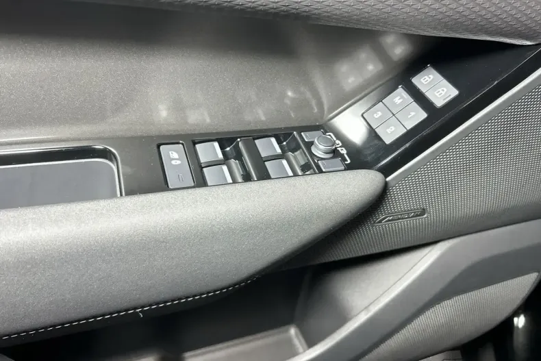 Land Rover Range Rover Velar din 2022 cu 25.600 km - oferta LAN156949 - foto 20