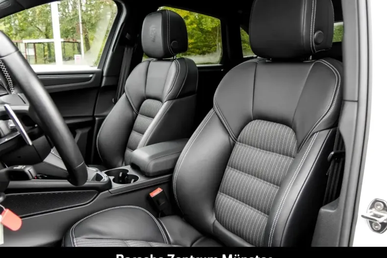 Porsche Macan din 2024 cu 12.350 km - oferta POR156955 - foto 8