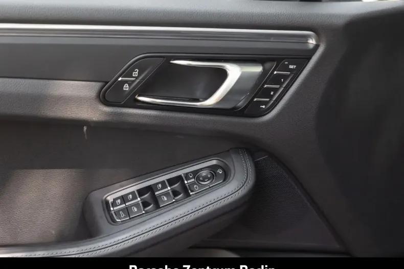 Porsche Macan din 2023 cu 19.110 km - oferta POR156956 - foto 22